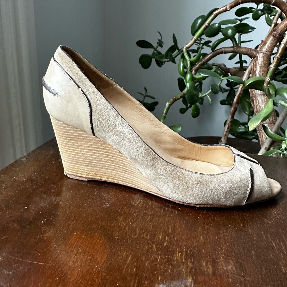Christian Louboutin Suede Wedges, size 7 - Picture 7 of 7